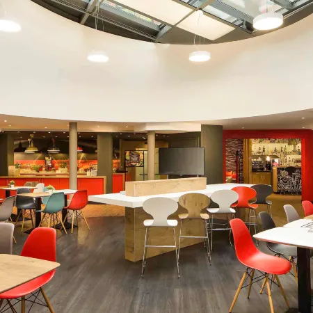 Ibis Budapest Heroes Square