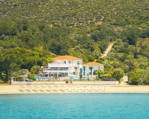 Kamari Beach Hotel Hotels near Pefkari Beach