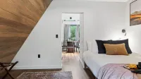 Fireside on Mortar by Avantstay Modern A-fram Home + Hot Tub + Firepit + Forest Views - Country Houses