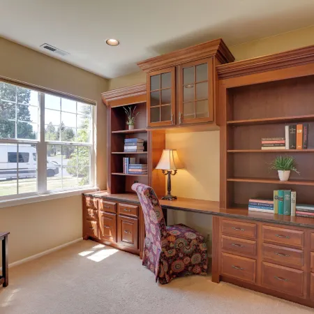 Bend Home: Office, Garage, Parks, Seasonal Pool!