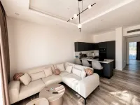 Apartment with Sea View and Resort Facilities - Apartments