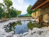 ASO CANYON TERRACE & LODGE - avec sources thermales