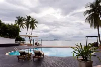 The Loft Seaside Sriracha Hotel - Beach