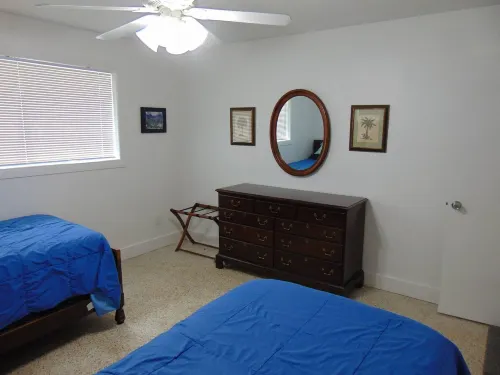 Space for 6 3BR Close to Siesta Beach Downtown - Homestays