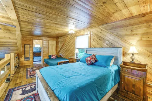 24-acre Finger Lakes Cabin w/ Private Pond - Homestays