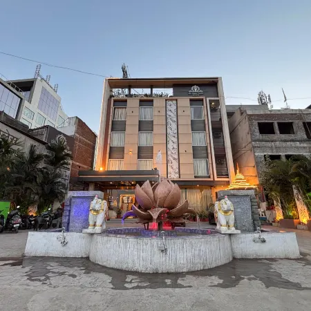 MAA Sharda Palace