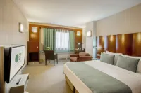Point Hotel Taksim - Kitchens