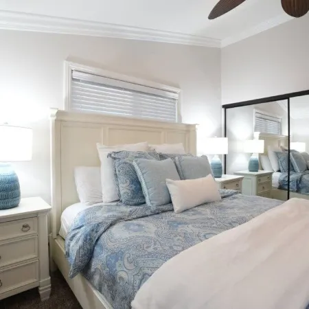 Sweet 4 Bedroom, 3 Bath Plus Loft Bedroom, Pool Home