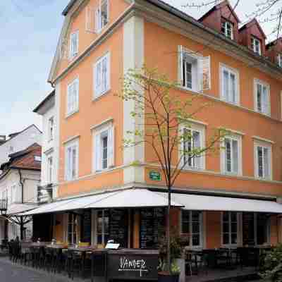 Vander Urbani Resort - a Member of Design Hotels Hotel Exterior
