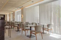 Nesean廣場飯店 - 早餐