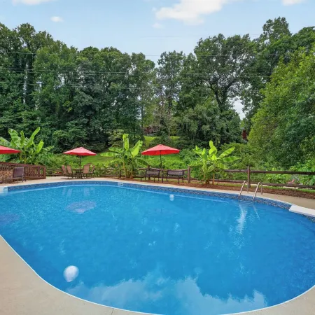 Cozy, Pet-Friendly Retreat in Hickory w/ Fire Pit!