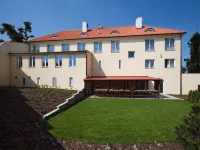 Dolce Villa Hotels in der Nähe von Flughafen Prag