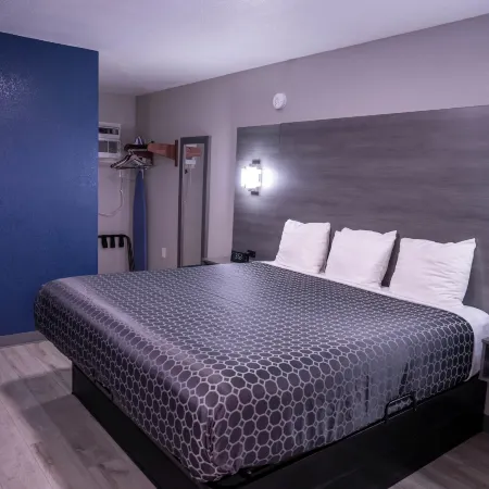 Budget Inn