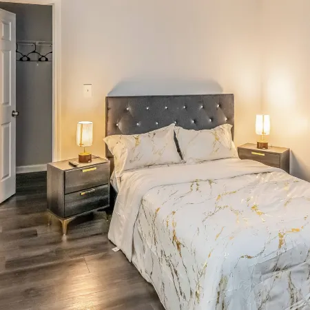 Lady G - Modern Comfort in Fairburn