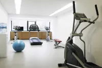 Hotel Tres Reyes Pamplona - Gym