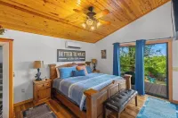 Family friendly log home has great lake views from huge deck! - Chalets