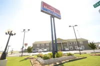 Hometown Inn & Suites - Motels
