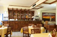 Hotel Mega Mare - بار