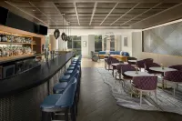 Renaissance Raleigh North Hills Hotel - Boutique