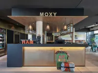 Moxy Hamburg Altona Hotels near Kampfkatzen