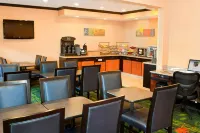 Fairfield Inn Forsyth Decatur - Pet friendly