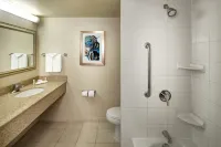 Fairfield Inn & Suites Toronto Brampton - Gym