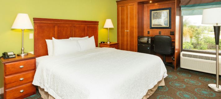 Hampton Inn Daytona Beach-Speedway/Airport Hotels in Daytona Beach