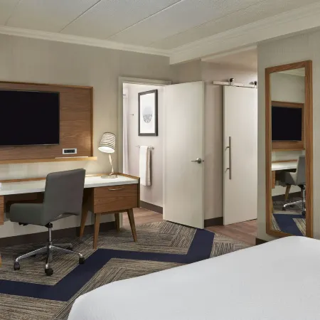 Four Points by Sheraton Windsor Downtown