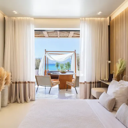 Avgoustos Suites Naxos