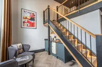 Crescent Place by Mansley - Condos