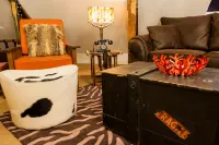 Auberge Place d'Armes - إقامة ريفية