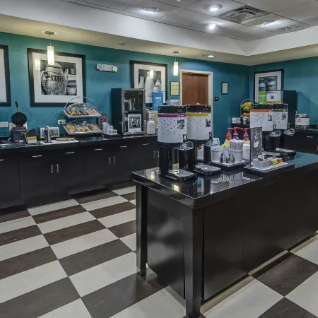 Hampton Inn & Suites Clarksville