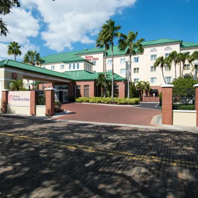 Hilton Garden Inn Tampa Ybor Historic District Hotel dekat Kebun Binatang Lowry Park