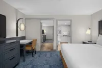 Embassy Suites by Hilton El Paso - Pet friendly