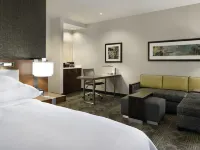 Embassy Suites by Hilton Pittsburgh Downtown Hotel dekat Teater O'Reilly