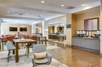 Hilton Garden Inn Phoenix Airport North - Pet-friendly