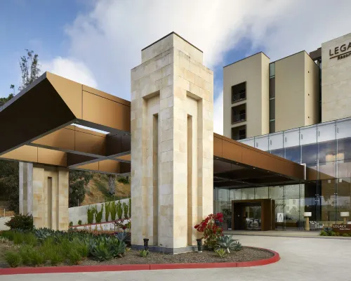 Legacy Resort Hotel & Spa Hotels near Hotel Circle