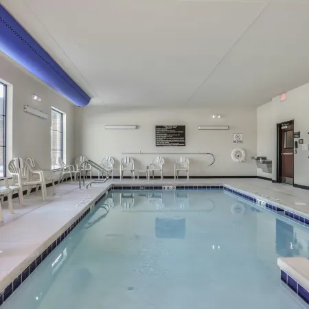 Cobblestone Hotel & Suites - Rhinelander