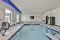Cobblestone Hotel & Suites - Rhinelander - Pools