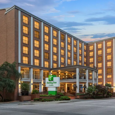 Holiday Inn & Suites VANCOUVER DOWNTOWN by IHG
