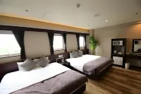 Rycom Crystal Hotel - parking
