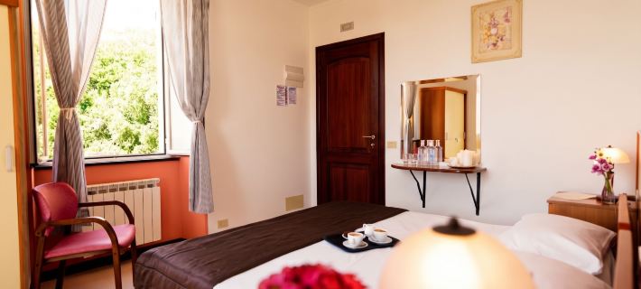 Hotel Montallegro Hotele w: Rapallo