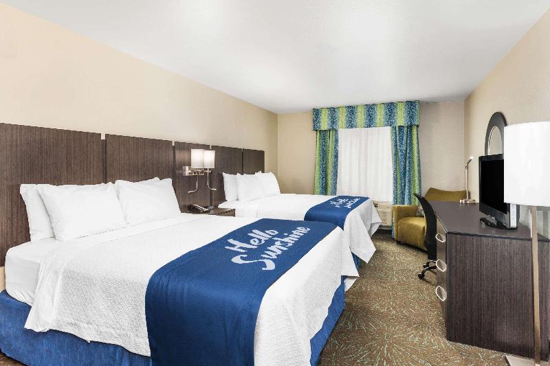 Days Inn & Suites by Wyndham East Flagstaff