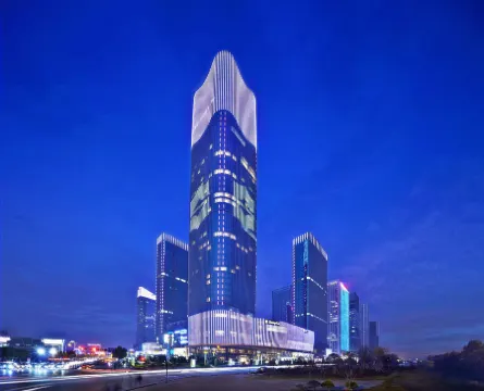 Shangri-La Yiwu Отели рядом с достопримечательностью «Yiwu Guoji Bolan Center»