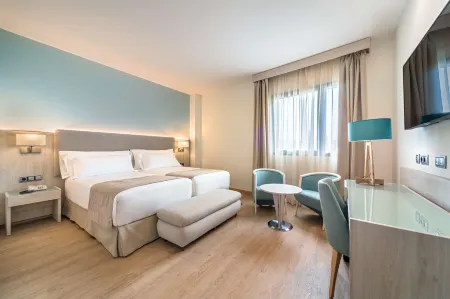 โรงแรม Occidental Sevilla Viapol