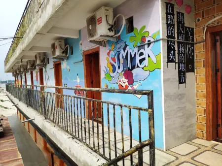 Haiwan Seaview Apartment Отели рядом с достопримечательностью «Liuao Emerald Bay»