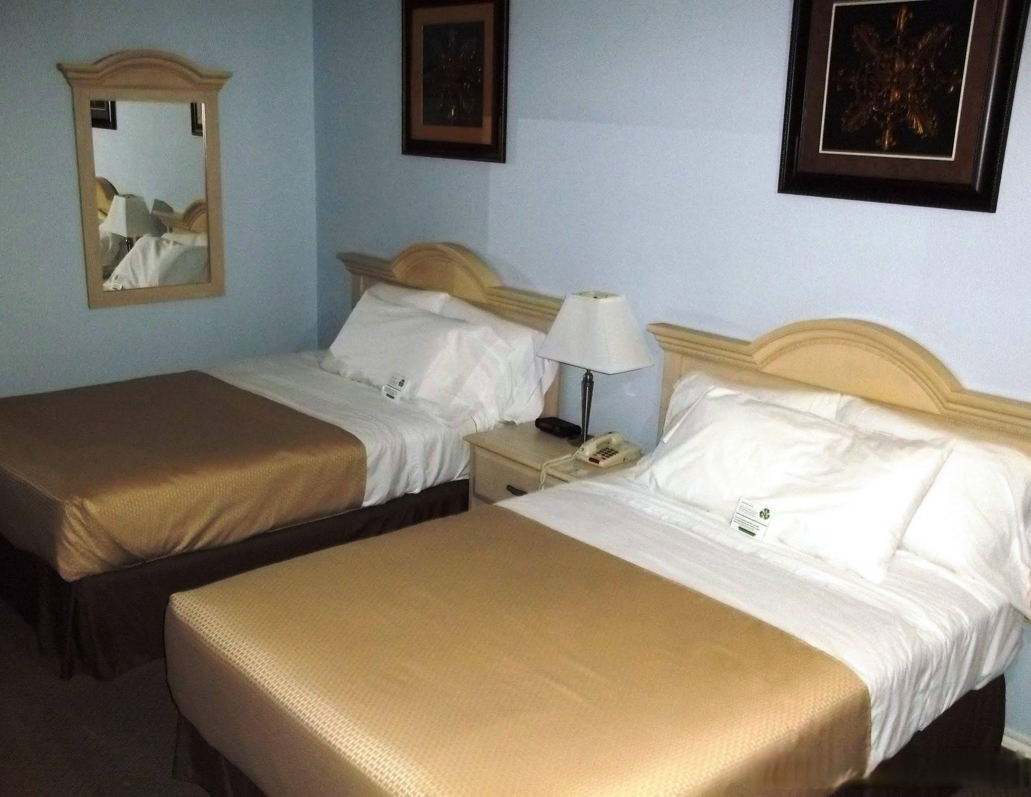 Victoria Palms Inn & Suites