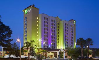 Holiday Inn Express & Suites - Nearest Universal Orlando, an IHG Hotel