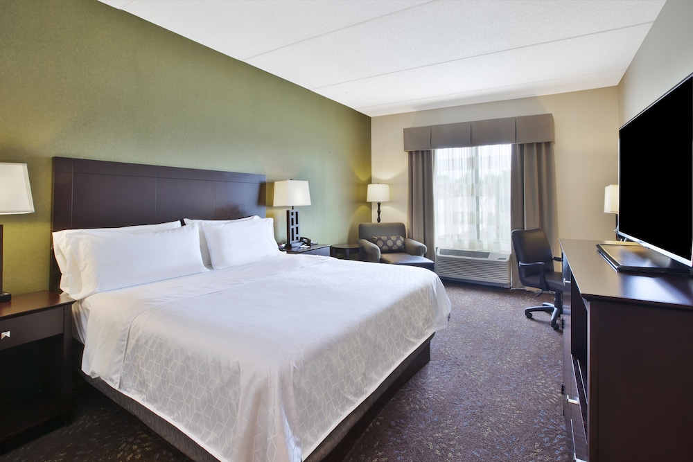 Holiday Inn Express & Suites Geneva Finger Lakes, an Ihg Hotel