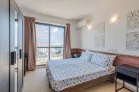 Seashells Seaview Penthouse with Hottub